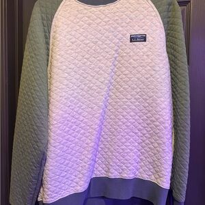 L.L. Bean Men's Cream and Green Quilted Crewneck Sweater